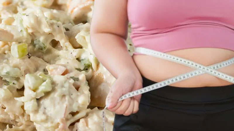 6 ayda 63 kilo verdi! Her gün yediği tek besin iğne ipliğe çevirdi