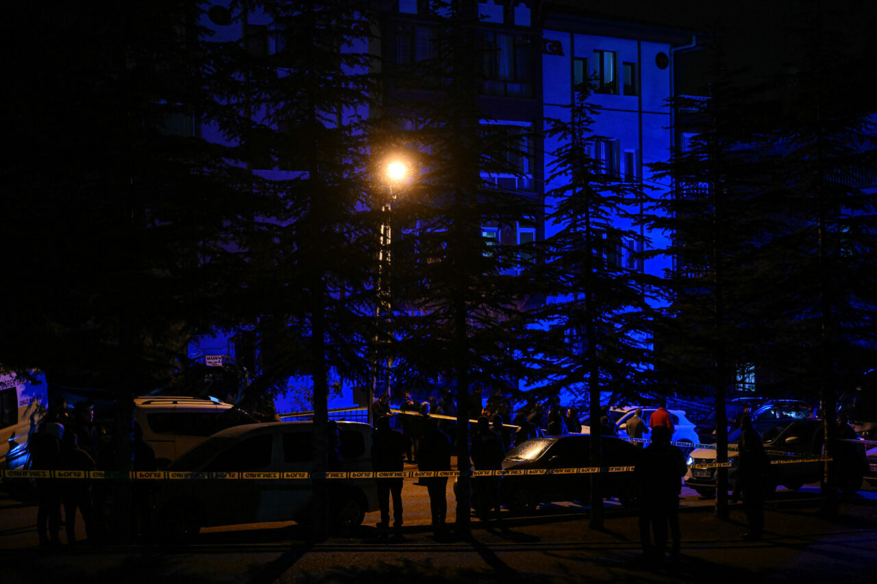 Dehşete düşüren olay! Annesini, kızını ve eşini öldürüp…