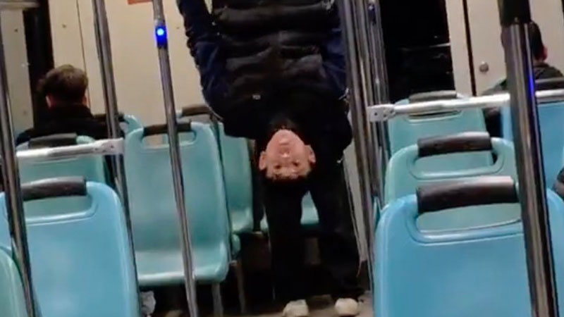 Bursa metrosunda tehlikeli anlar