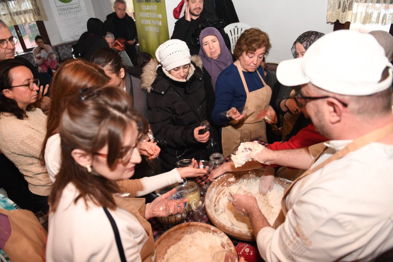 Bursa’daki bu atölyeye yoğun ilgi! Doğal ekmek yapıyorlar…
