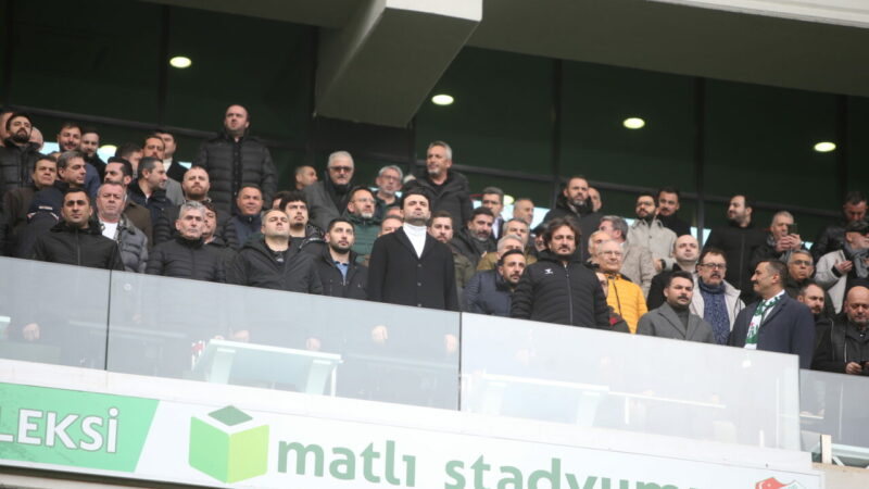 Bursaspor Başkanı Çelik’ten 6-0 sonrası açıklama Başkan Enes Çelik, sosyal medya hesabından "Aynı konsantrasyonla yola devam"