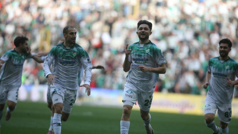 Bursaspor’da sakatlık şoku! Bu sezon sakatlıklarla boğuşan Bursaspor’un sakatlar kervanına Salih Kavrazlı da