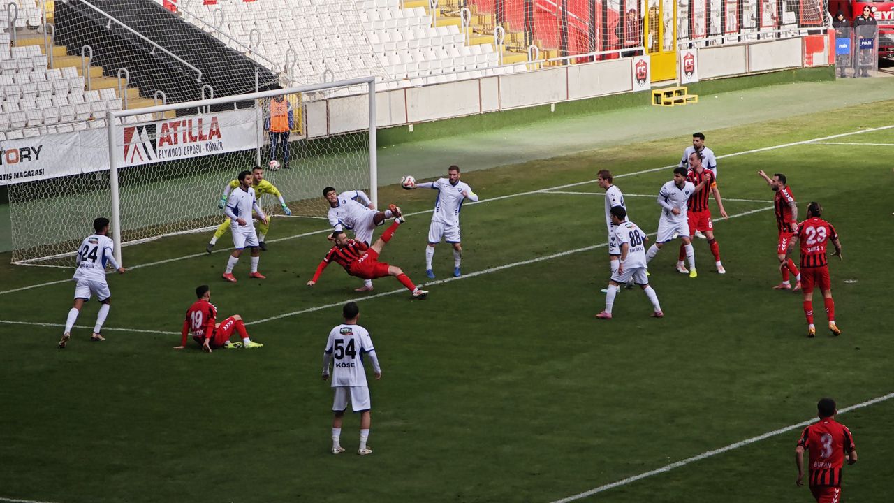 2.Lig’deki Bursa takımı Erzincan’dan puanla dönüyor
