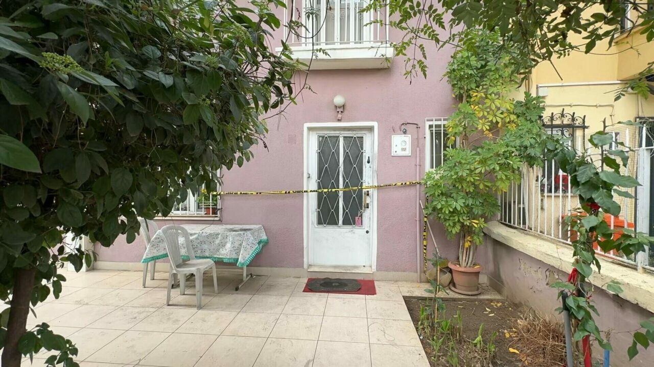 Evlerinde öldürülmüş halde bulundular! 5 özel ekip kuruldu