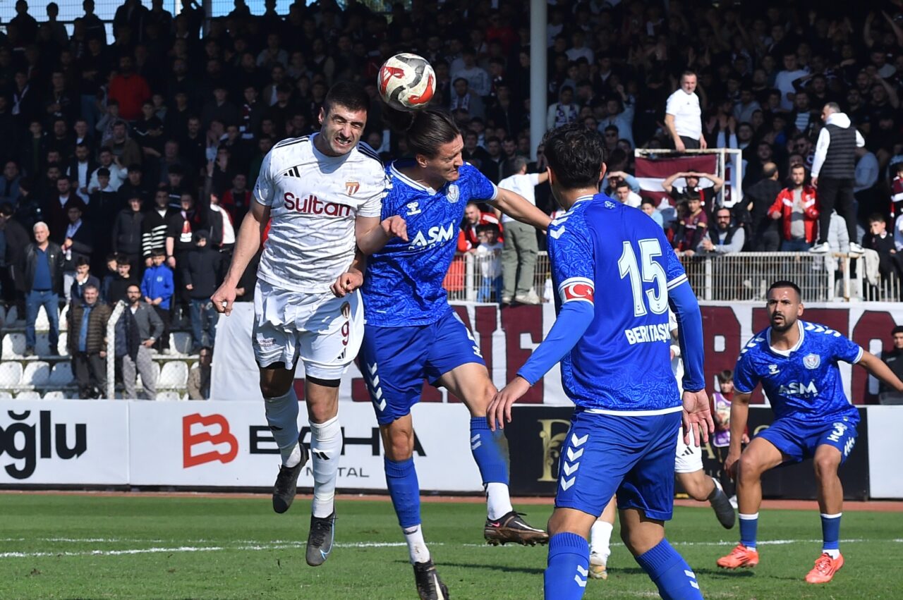 2.Lig’deki Bursa takımı 4 gollü maçta fırsat tepti!