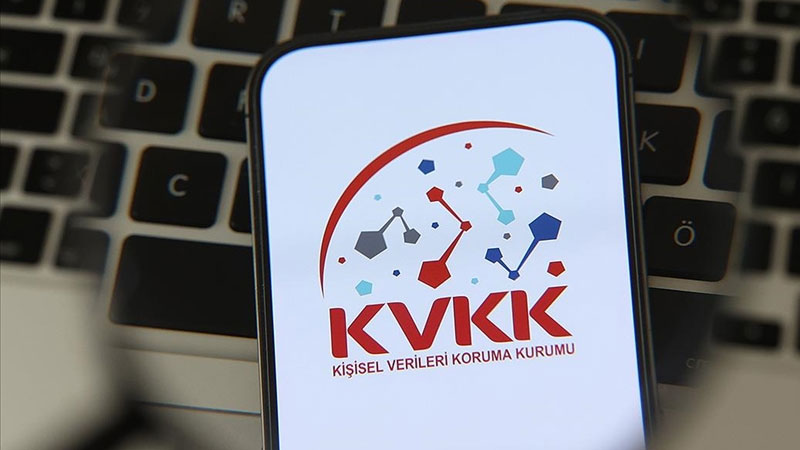 Sosyal medya devlerine inceleme