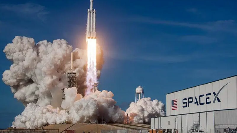 Elon Musk, ay şehri için tarih verdi