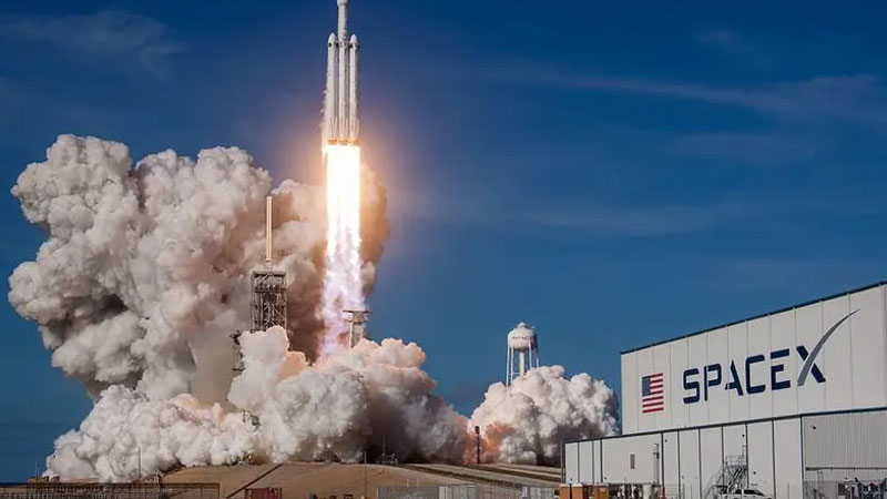 Elon Musk, ay şehri için tarih verdi