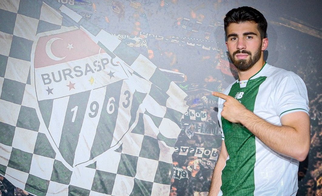Bursaspor’dan bir oyuncu gidiyor, bir oyuncu belirsiz!