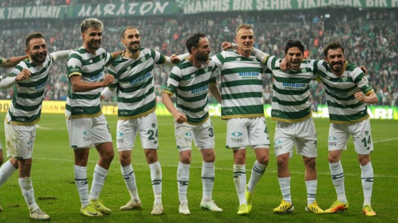 Bursaspor’da fırsat transferi olacak mı? Ara transfer döneminde 8 takviye yapan Bursaspor’un son gün hamlesi