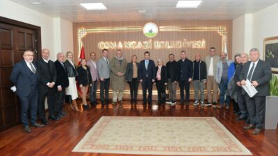 Başkan Erkan Aydın, Osmangazi Kent Konseyi’nin yeni yönetimini ağırladı