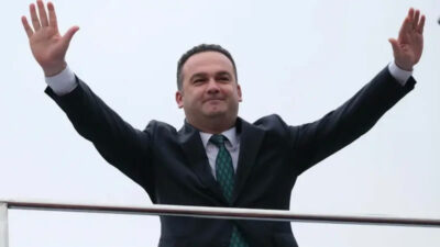 Cinsel tacizden tutuklanan Belediye Başkanı görevden uzaklaştırıldı