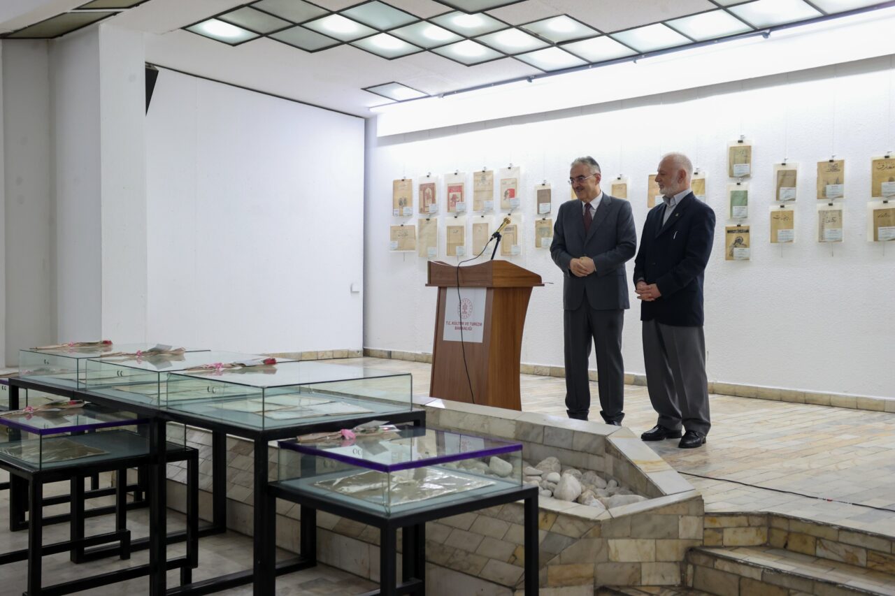 Bursa’da Osmanlıca Dergi ve Gazete Sergisi açıldı