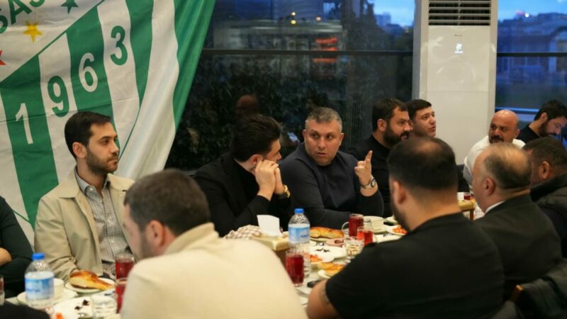 Bursaspor Başkanı Çelik’ten Ankaragücü’ne destek Bursaspor Başkanı Enes Çelik, Ankaragücü Başkanı İlhami Alparslan ile Ankaragücü