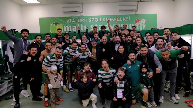 Bursaspor’dan 6-0 pozu Yeşil beyazlı takım, 68 Aksarayspor karşısında aldığı farklı galibiyeti soyunma