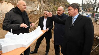 Bursa’nın yeni kültür rotası! Başkan Erkan Aydın, tarihi bölgede