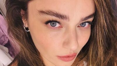 Rolü için tesettüre girdi!