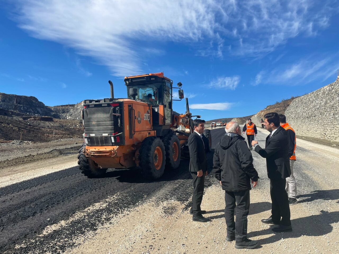 Bursa’da 3 kilometrelik tehlike saçan yoluna müdahale