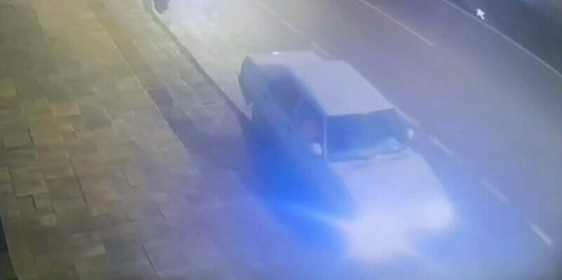 Yer: Bursa… Ehliyetsiz sürücü kaldırıma çarpıp…