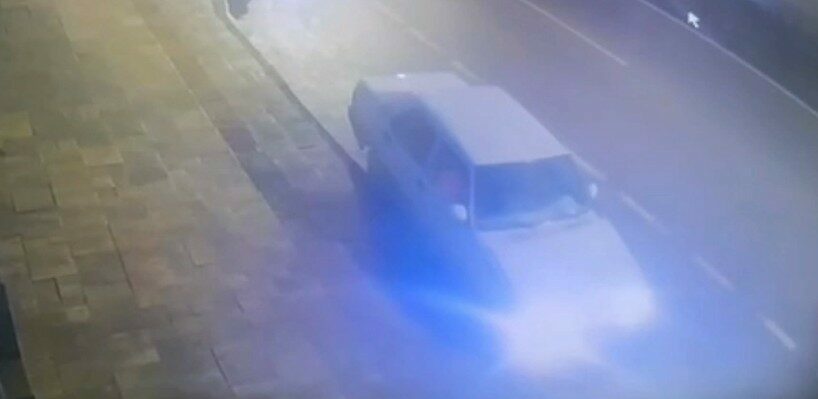 Yer: Bursa… Ehliyetsiz sürücü kaldırıma çarpıp…