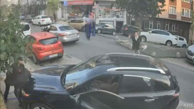 Kendi kullandığı araç çarptı! Akıl almaz kaza kamerada