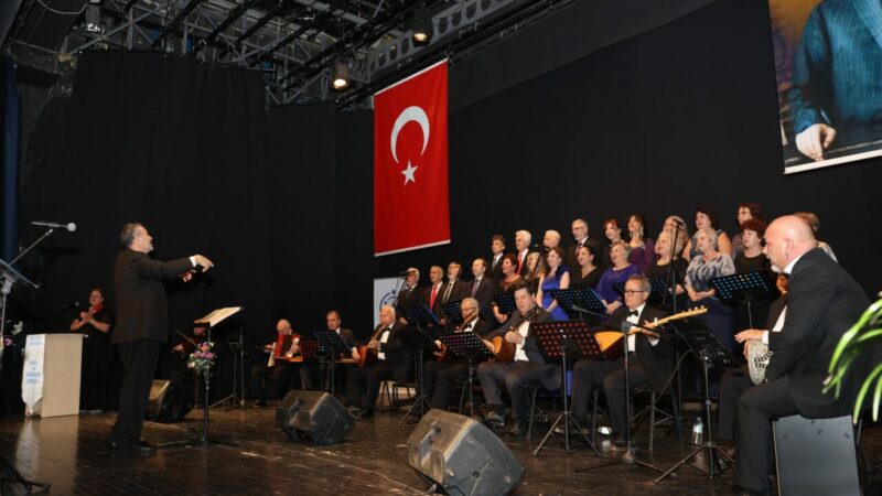 Nilüfer’de Anadolu ezgileri yankılandı Nilüfer Kent Konseyi bünyesinde çalışmalarını sürdüren Sevgi ve Kardeşlik Korosu,