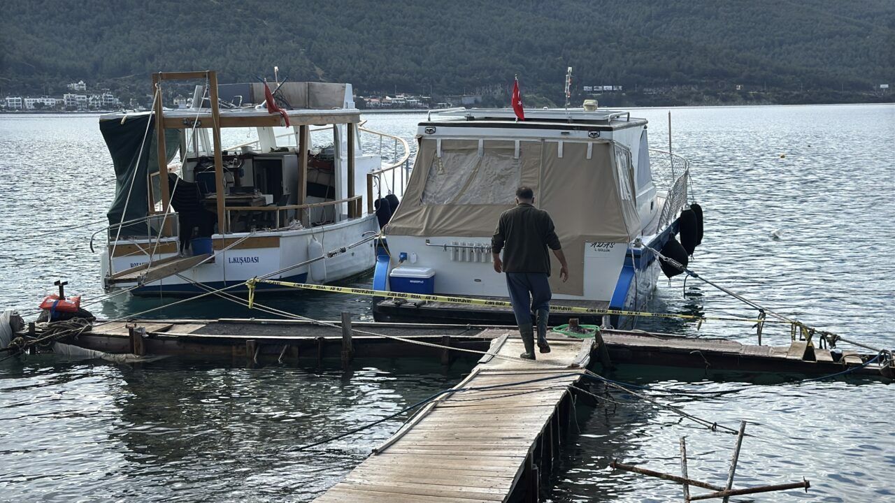 Kiralık teknede ceset: 2 gözaltı