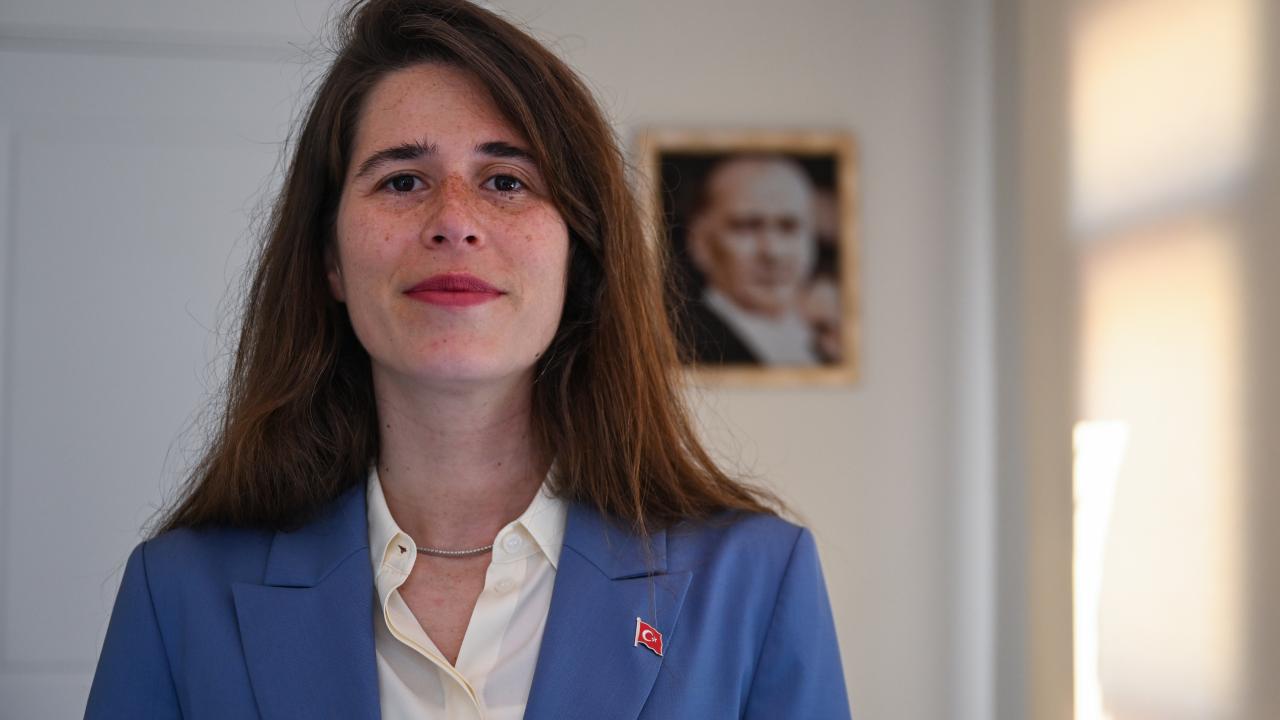 Çeşme Belediye Başkanı Lal Denizli uyuşturucu soruşturmasında ifadeye çağrıldı