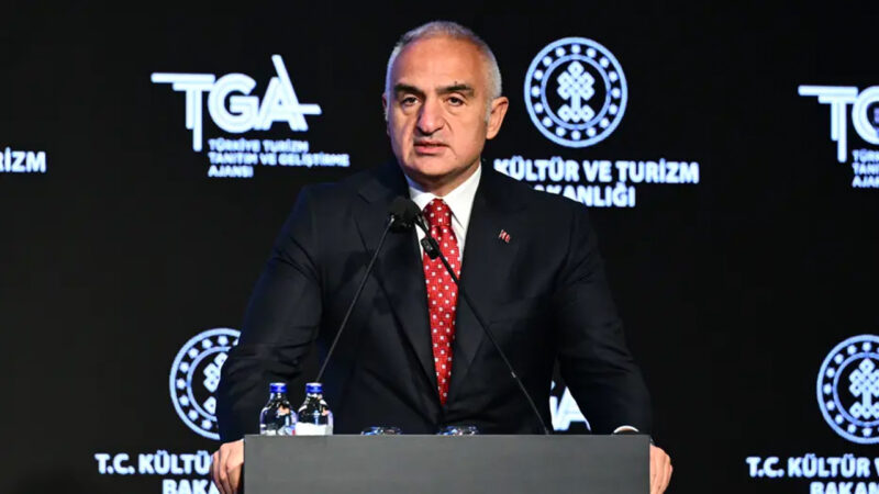 Kültür ve Turizm Bakanı Mehmet Nuri Ersoy, Türk dizilerine yönelik