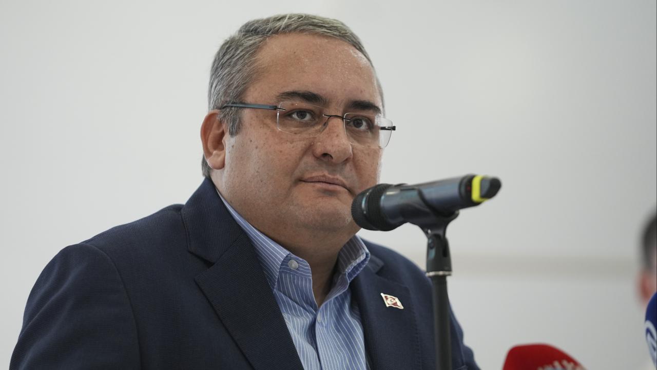 Mesut Özarslan’dan Özgür Özel hakkında suç duyurusu