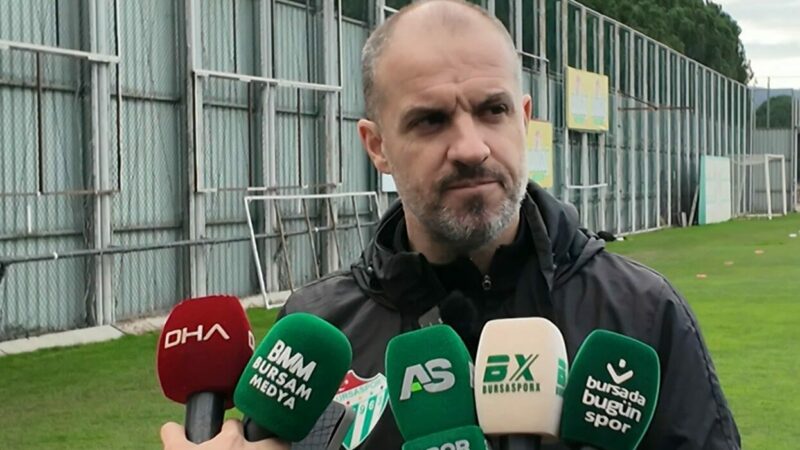 Bursaspor Teknik Direktörü Mustafa Er, pazar günü oynayacakları Isparta 32