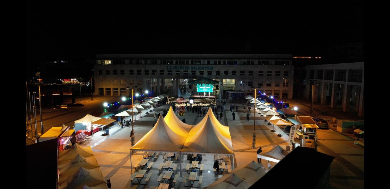 Ramazanın ruhu Nilüfer Ramazan Sokağı’nda yaşanıyor