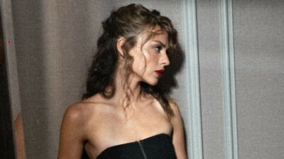 Ünlü güzelden aşk dolu paylaşım!