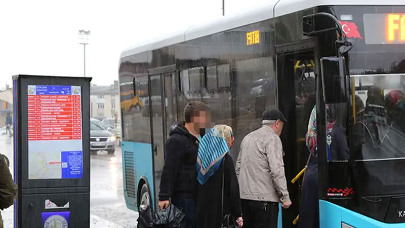 Bir yılda 3 bin 365 kez otobüse bindi! Belediye kibarca uyardı… Bir yılda 3 bin 365 kez otobüse bindi! Belediye kibarca uyardı…