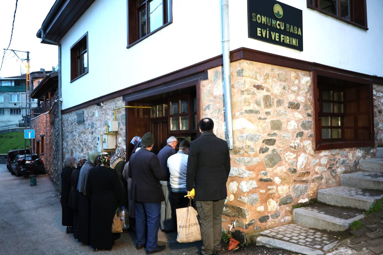 Bursa’da ihtiyaç sahibi ailelerin yüzünü güldüren hizmet