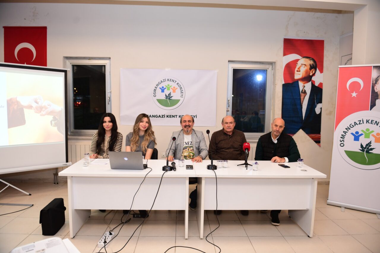 Bursa’da sporcu ailelerine yol gösteren panel