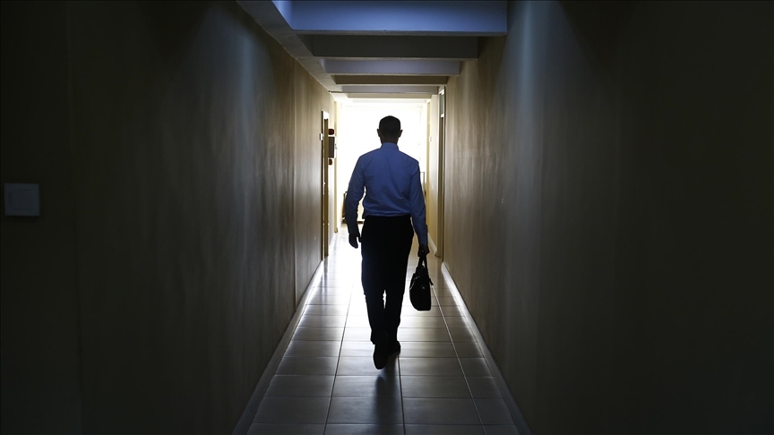 İşsizlik 12 çeyrektir tek hanede