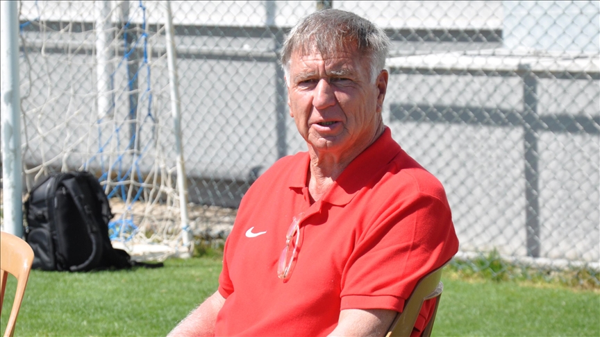 A Milli Takım’ın eski teknik direktörü Piontek hayatını kaybetti! Bursaspor’u da çalıştırmıştı…