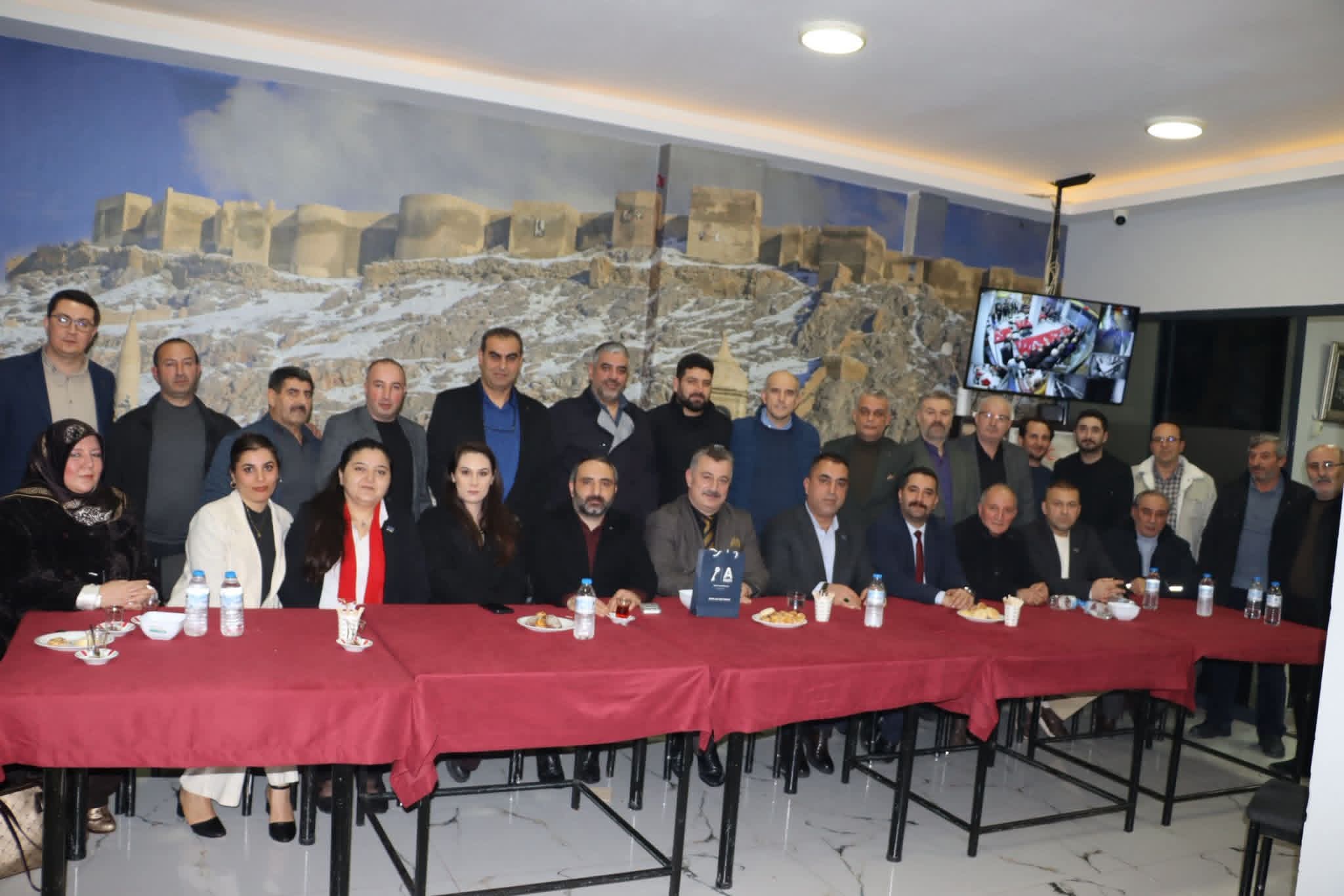 Anahtar Parti Bursa, sivil toplumla buluşmaya devam ediyor