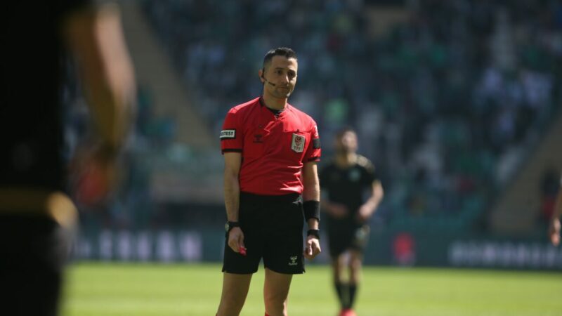 Bursaspor’un pazar günü deplasmanda oynayacağı Isparta 32 Spor maçının hakemi
