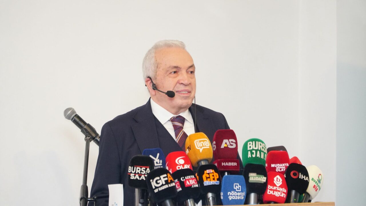 Nilüfer Belediye Başkanı Özdemir yeni kentsel dönüşüm modelini tanıtıp ilk mahalleyi açıkladı