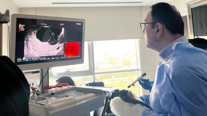 Sindirim sistemini ağızdan anüse kadar etkileyebilen Crohn hastalığı, kronik ve