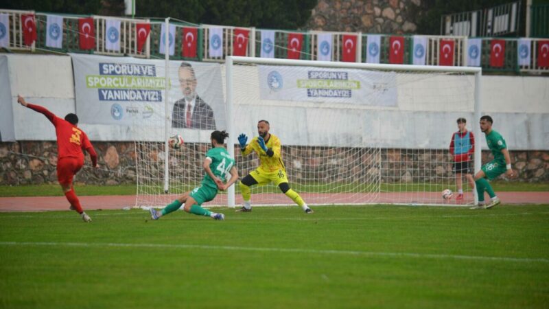 TFF 3.Lig 1.Grup’taki temsilcilerimizden Kestel Çilekspor, evinde ağırladığı Edirnespor ile