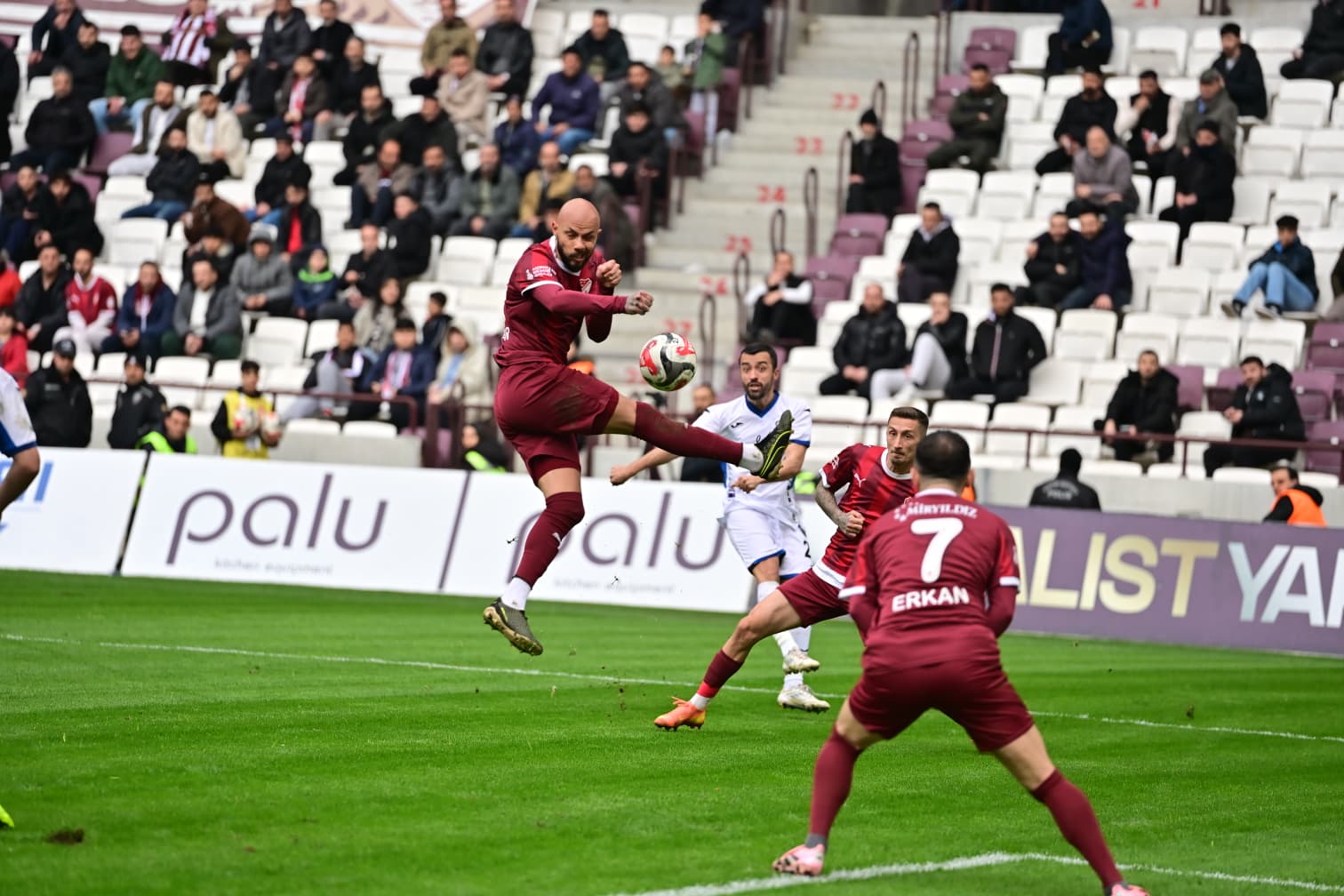 2.Lig’deki Bursa ekibi, Bursaspor’un eski hocasının takımını yıktı geçti!