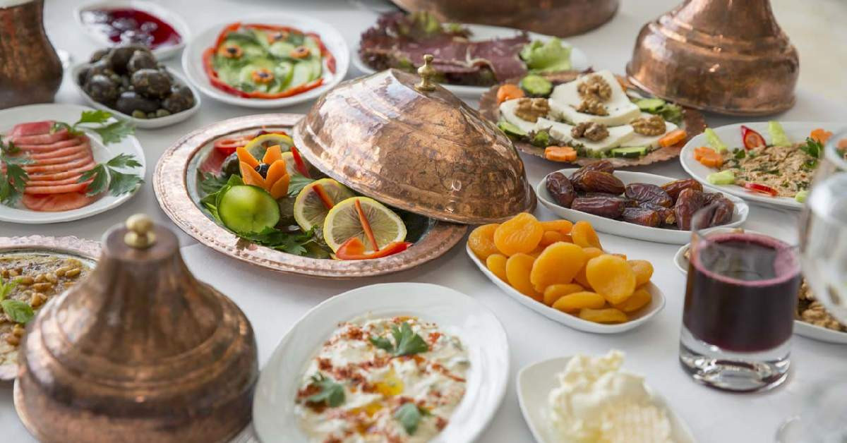 Örnek sahur ve iftar menüsü nasıl olmalı? Uzmanından tavsiyeler…