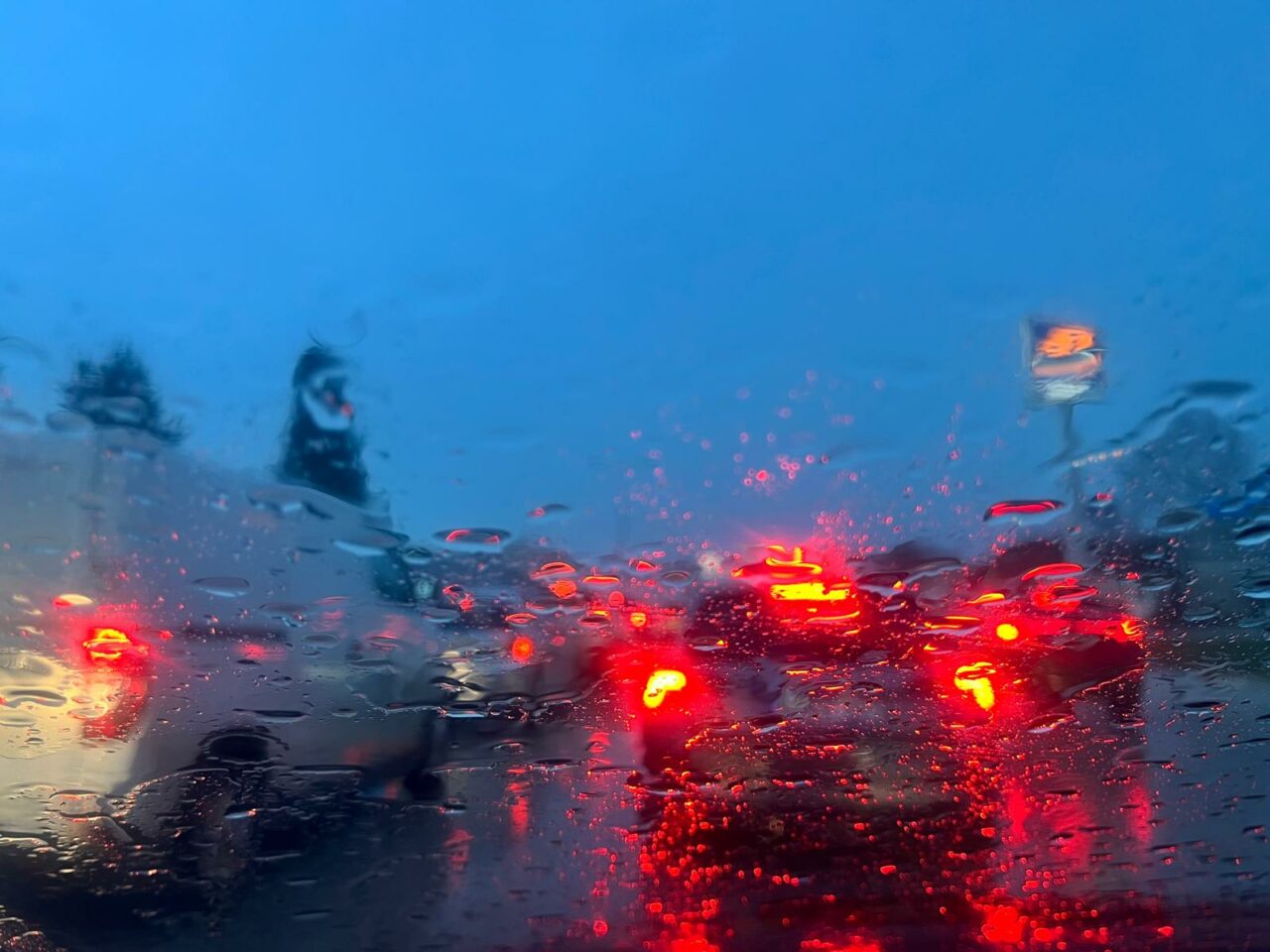 Bursa’da sabah sağanağı: Trafikte zor anlar