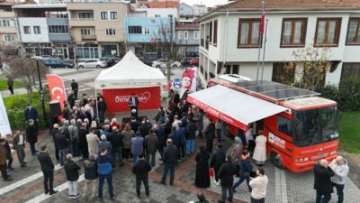 Bursa Osmangazi’de ‘Yeni Gezici Kütüphane Yollarda’