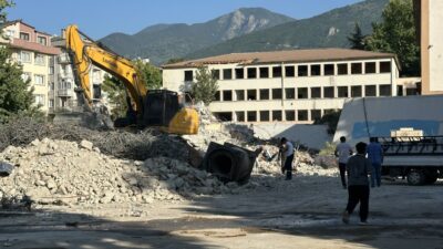 Bursa’nın Yıldırım ilçesine yapılacak 5 yeni okulun yerleri belli oldu