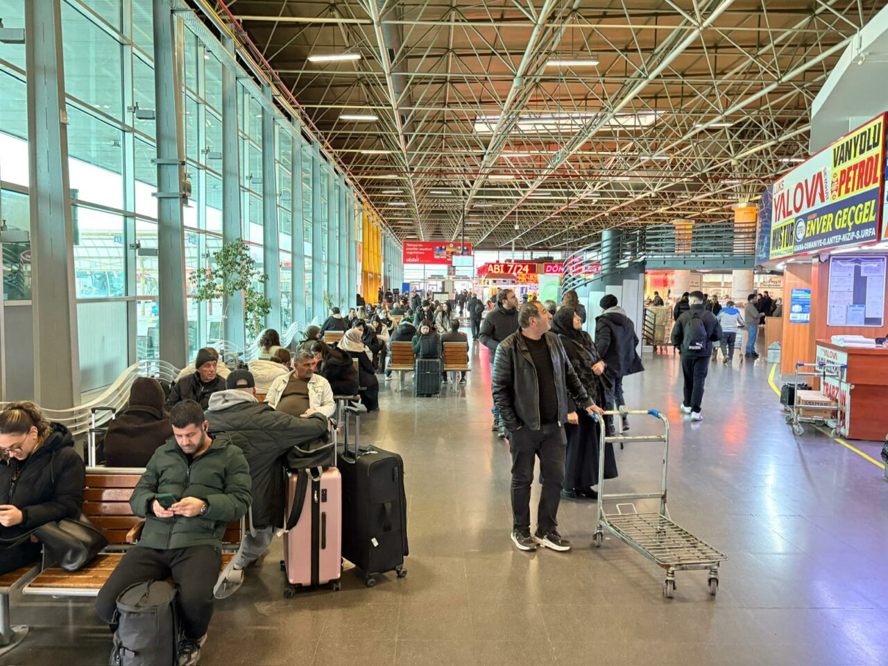 Bursa Terminali’nde biletler tükendi, bayram için ek sefer var mı? İşte otobüs bilet fiyatları… Bursa Terminali’nde biletler tükendi, bayram için ek sefer var mı? İşte otobüs bilet fiyatları…