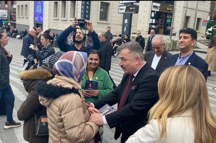 Olay Gazetesi Yazarı Ahmet Emin Yılmaz, Anahtar Parti Bursa teşkilatının